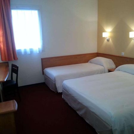 Brit Hotel Confort Villeneuve Sur Lot Bias  المظهر الخارجي الصورة