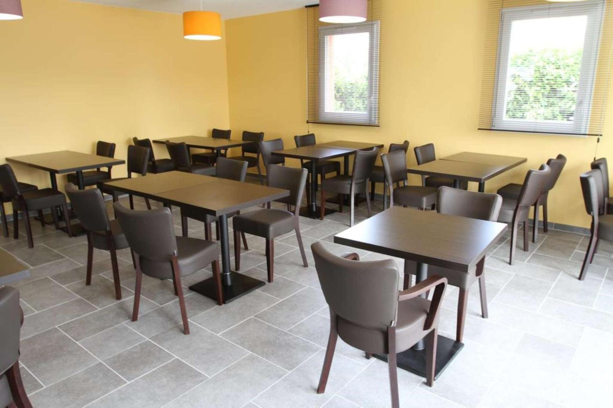 Brit Hotel Confort Villeneuve Sur Lot Bias  المظهر الخارجي الصورة