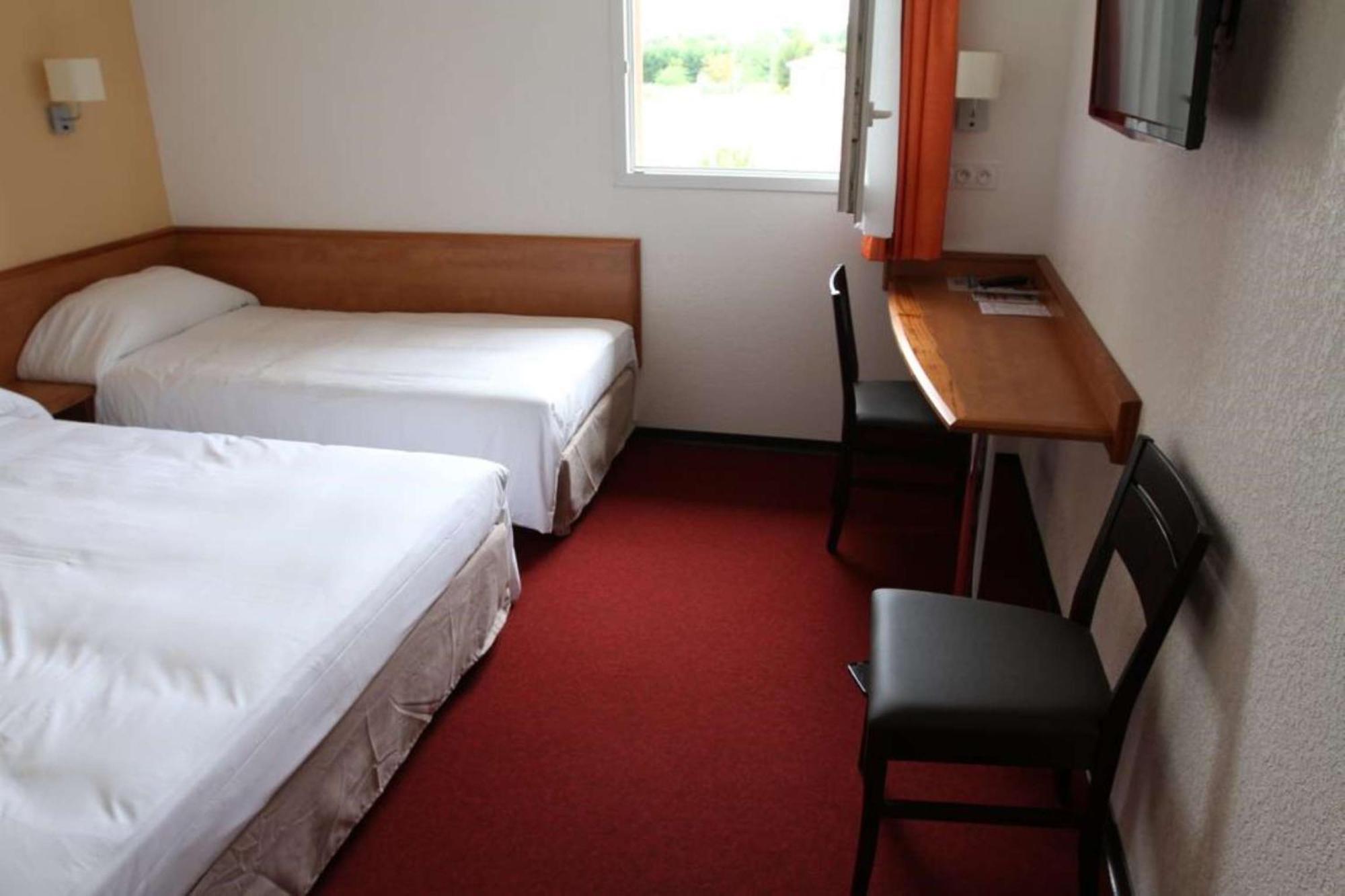 Brit Hotel Confort Villeneuve Sur Lot Bias  المظهر الخارجي الصورة