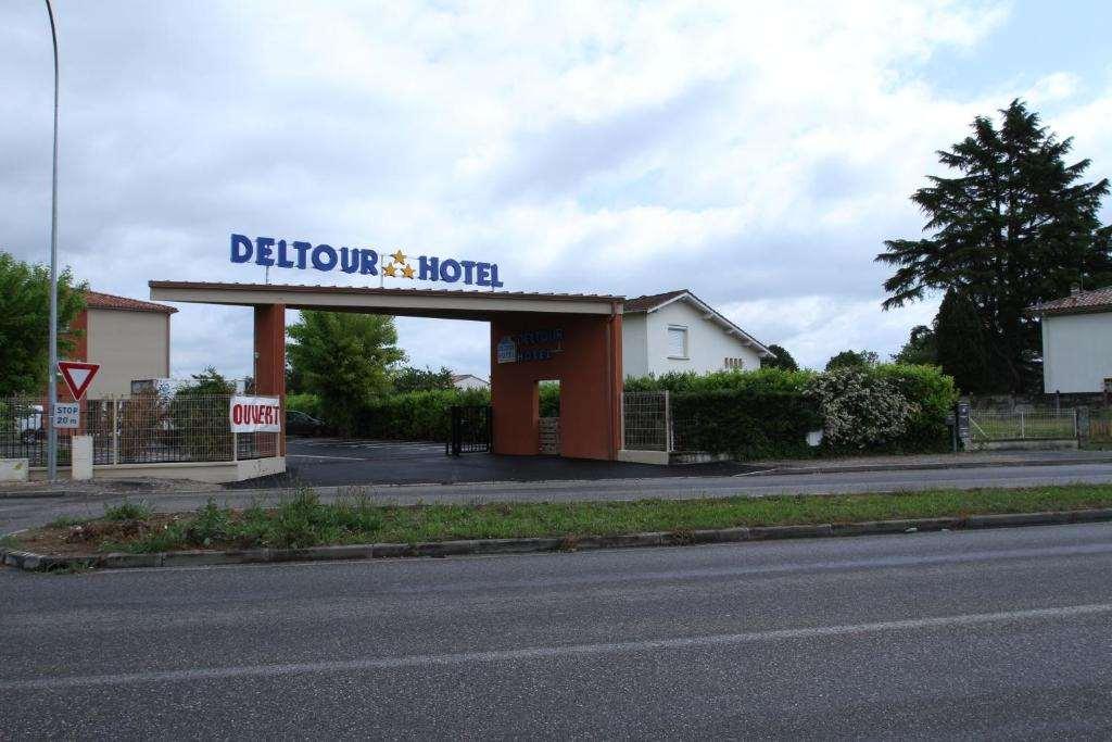 Brit Hotel Confort Villeneuve Sur Lot Bias  المظهر الخارجي الصورة