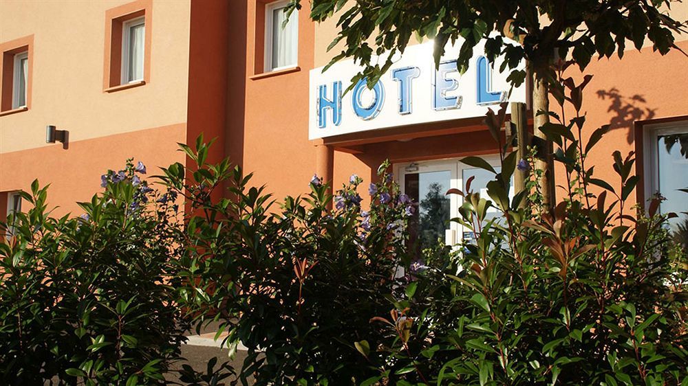 Brit Hotel Confort Villeneuve Sur Lot Bias  المظهر الخارجي الصورة